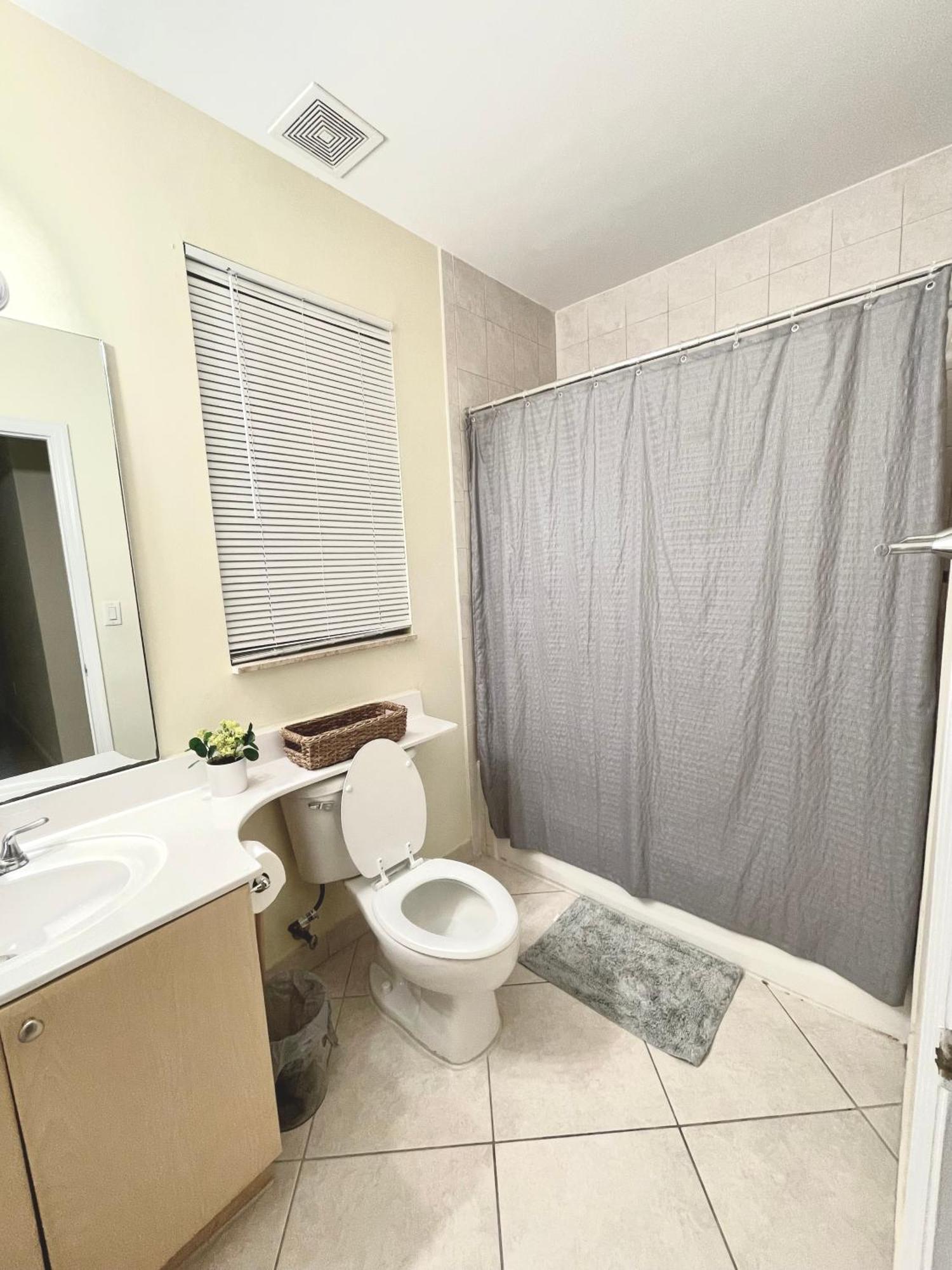 Private Bedroom In Miami - Coral Gables 601 Exterior foto